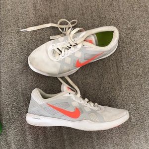 Nike lunarlon 6.5 white neon orange running shoes